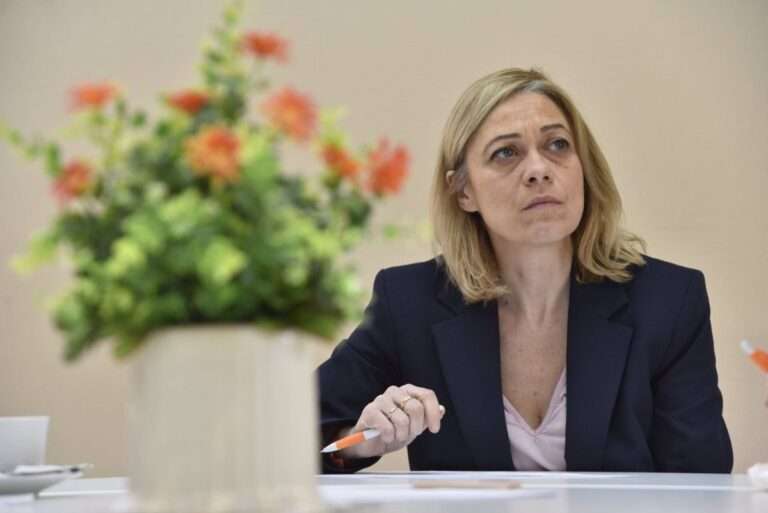 CS critica los datos y cree que son consecuencia de la coyuntura económica y la falta de iniciativa de Page