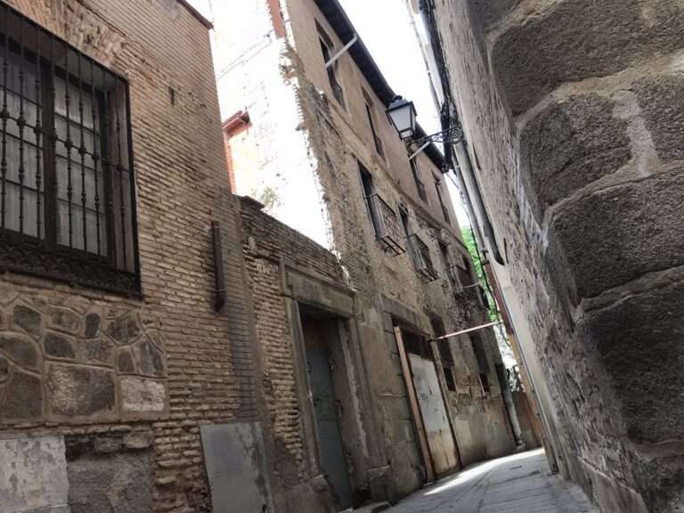 Consistorio toledano vende 3 parcelas en calle de la Plata y desconoce si promotor de un hotel cercano está interesado