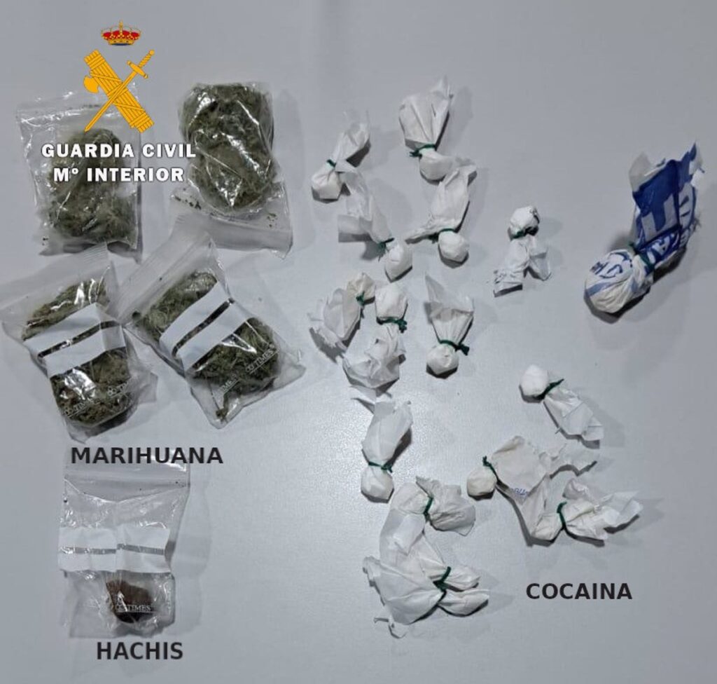 Detenido en Balazote (Albacete) con 12,5 gramos de cocaína, 10 gramos de marihuana y varias dosis de hachís