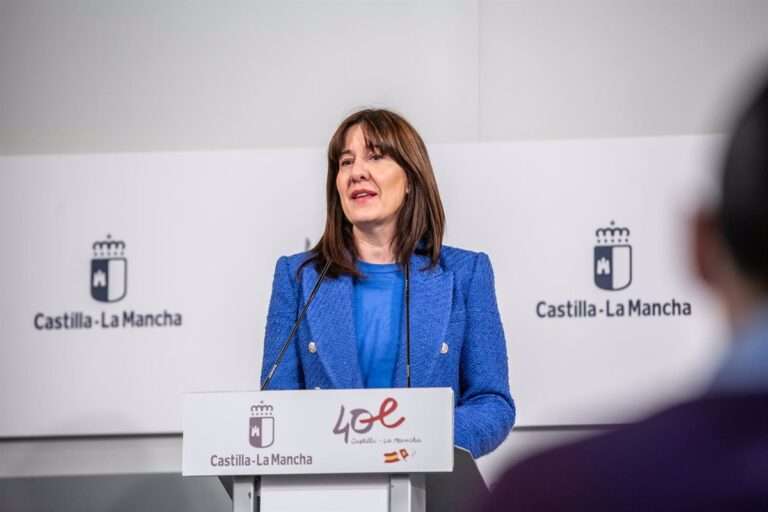 Fernández insta a Núñez a pedir "perdón" después de que Feijóó haya admitido que C-LM ha bajado los impuestos