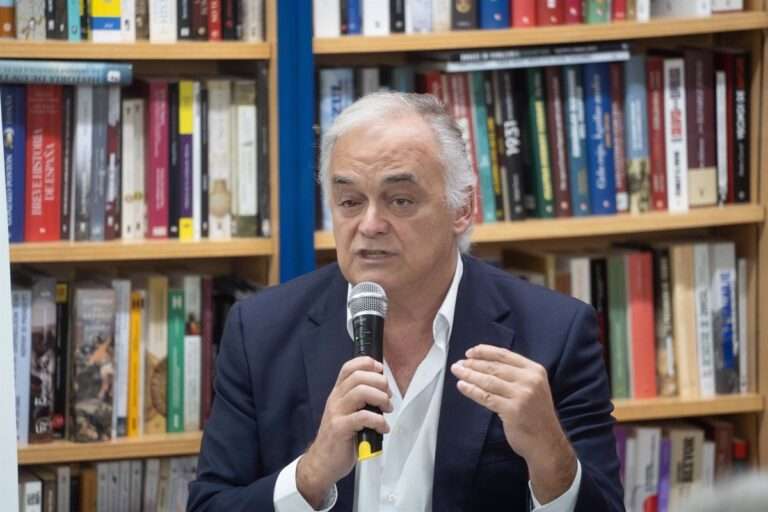 González Pons ve "inaceptables" las declaraciones del Alcalde Villar de Cañas sobre Irene Montero: "Será sancionado"