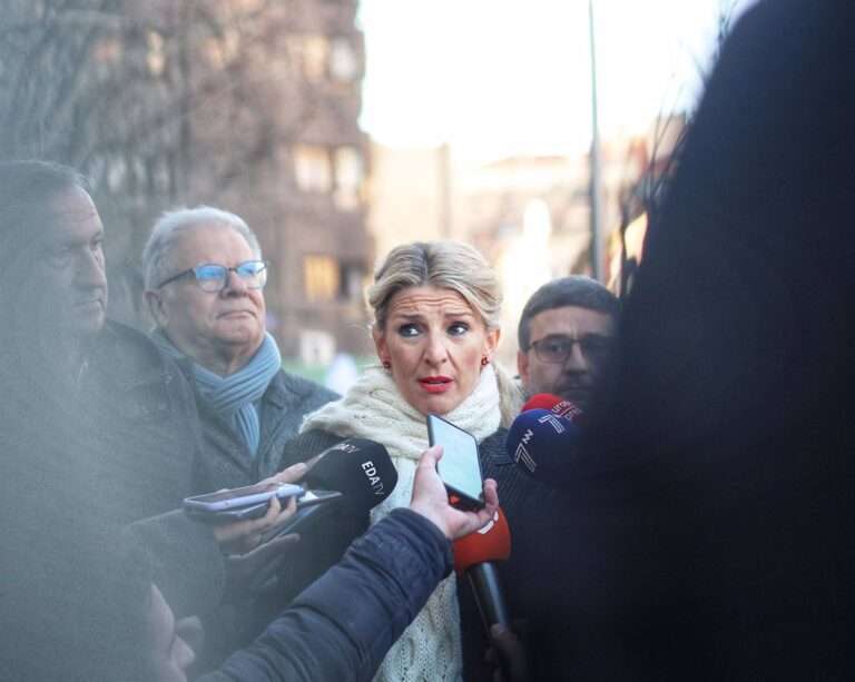 Yolanda Díaz condena los "intolerables ataques machistas" del alcalde del PP en Villar de Cañas contra Irene Montero