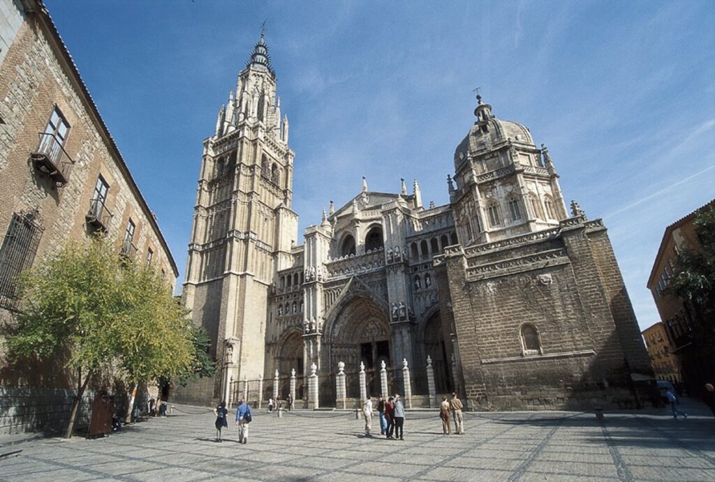 La Catedral de Toledo abrirá sus puertas por la noche a visitas guiadas para dar a conocer su historia y legado
