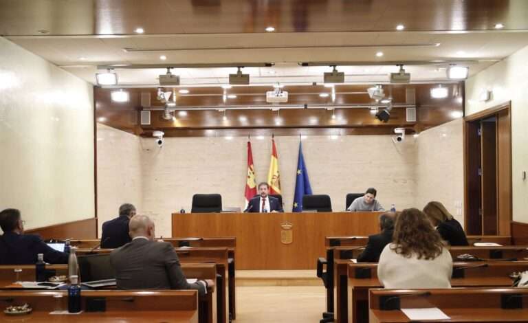 La reforma de la ley de Policía Locales se elevará a Cortes sin introducir ninguna enmienda de PP y CS