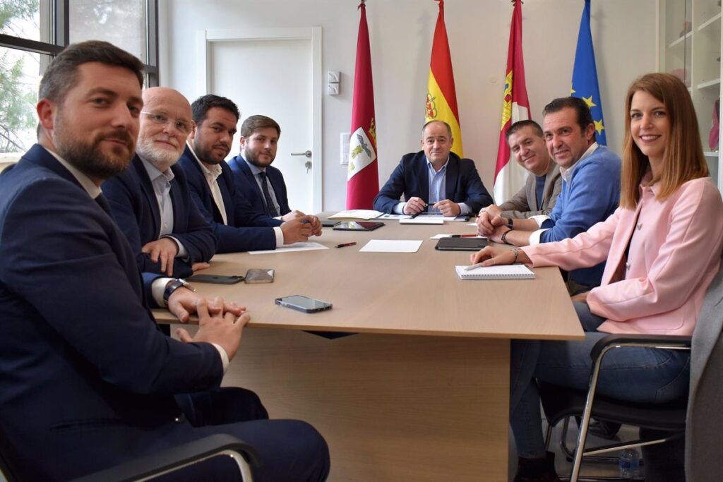 La sociedad público-privada que impulsará el proyecto Eco-Port Albacete quedará constituida de forma "inminente"