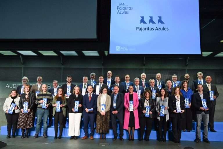 Las 'Pajaritas azules' de Aspapel distinguen al Ayuntamiento de Ciudad Real y al Consorcio RSU ciudadrealeño