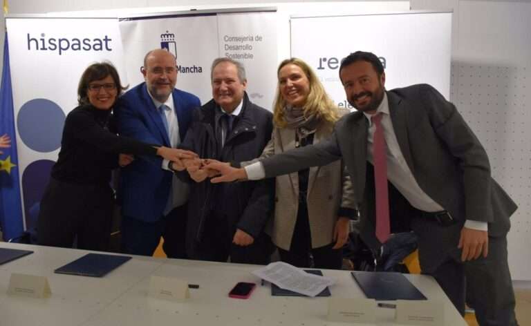 Pedanías de Sigüenza contarán con Internet gratis hasta 2026 tras un acuerdo entre Junta, Hispasat y Red Eléctrica