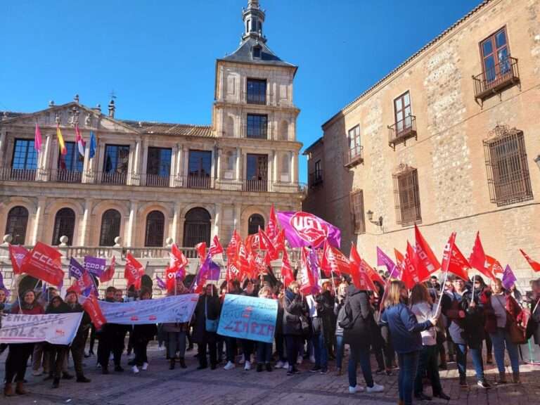 Trabajadoras de limpieza vuelven a salir a las calles de C-LM para exigir una solución inmediata al conflicto laboral
