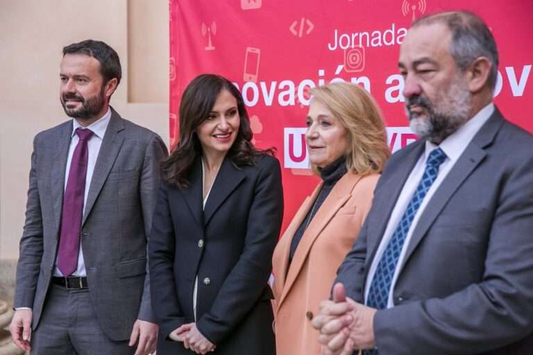 UCLM y RTVE utilizarán la inteligencia artificial para comunicar los resultados de las elecciones en municipios pequeños