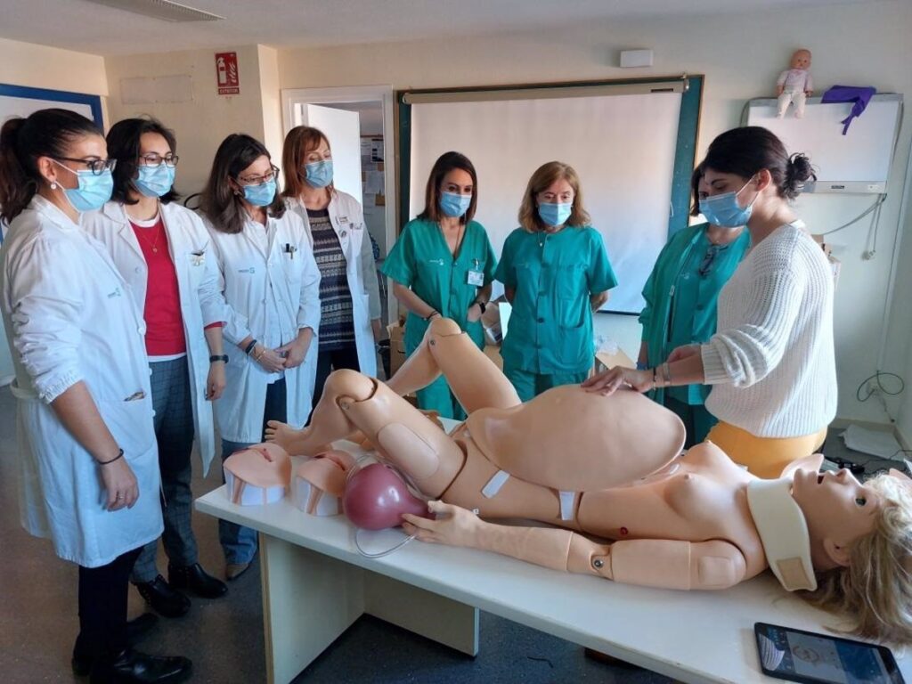 Un "moderno" simulador de partos ya está funcionando en el Área Integrada de salud de Guadalajara