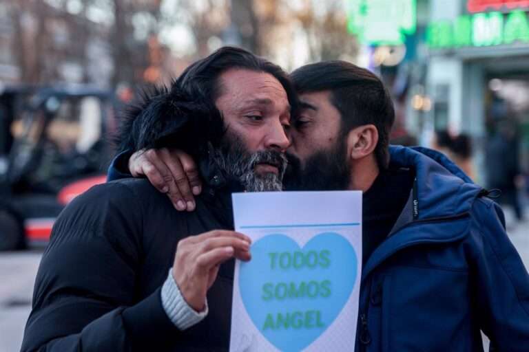 VÍDEO: Familiares y amigos dan el último adiós a Ángel, el menor cuyos restos se encontrados en el Ecoparque de Toledo