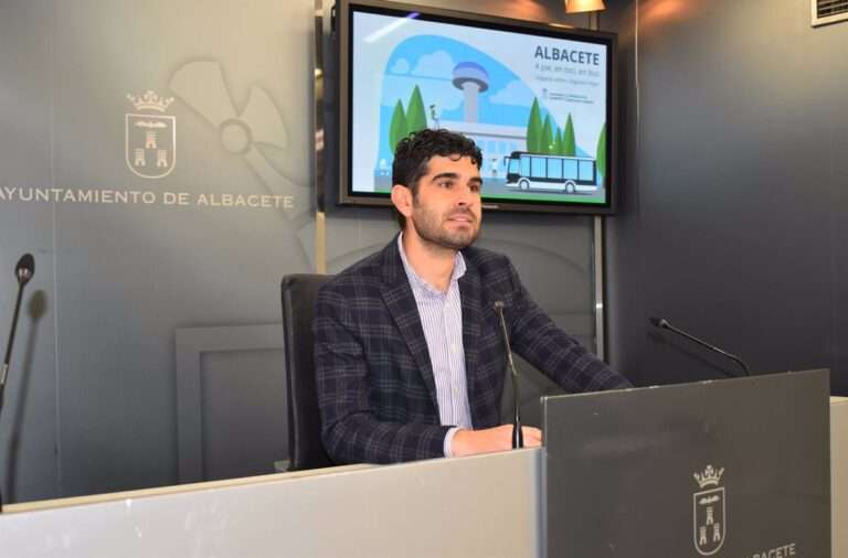 Luz verde al cambio de dirección de la circulación en la calle San Antonio y la peatonalización de Carcelén en Albacete