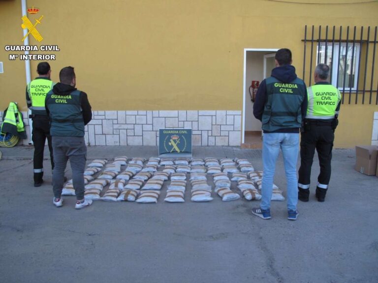 Detenido por transportar casi 40 kilos de marihuana en una furgoneta por la A-4 en Seseña