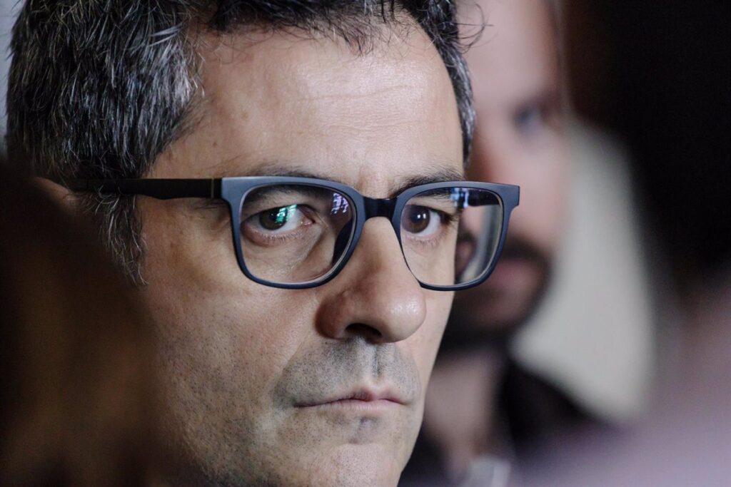 Bolaños ve "una gran oportunidad" en la moción de censura y a afea a Feijoó que se abstenga: "Vive de rodillas ante Vox"