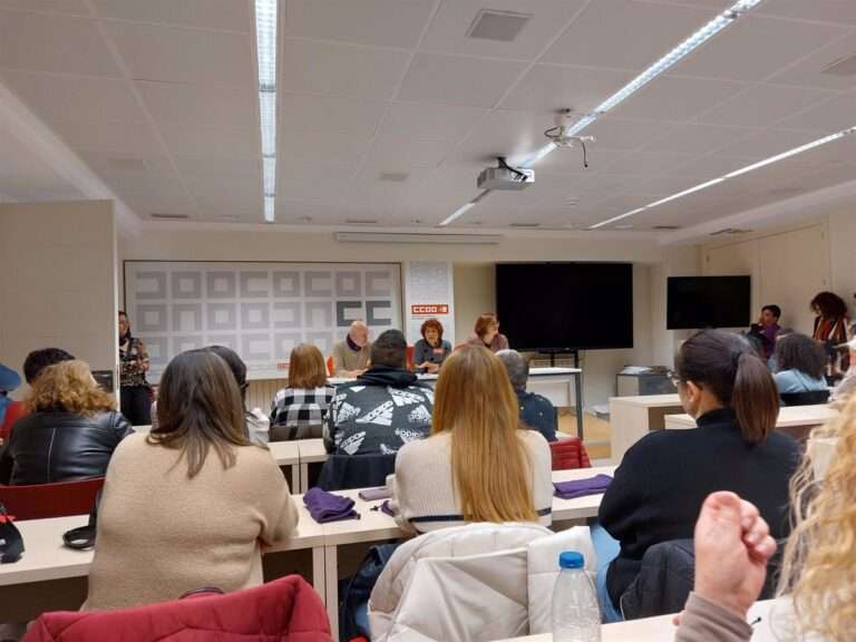 CCOO insiste a las patronales de limpieza de la región a llevar una "propuesta digna a la mesa de negociación"
