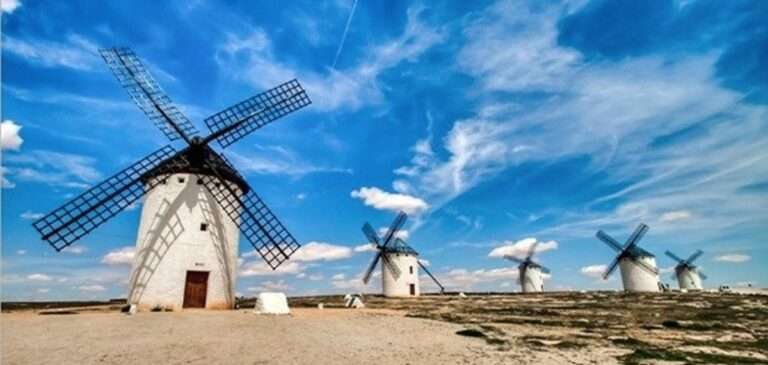 Renfe vuelve a poner en marcha el 'Tren de los Molinos' entre Madrid y Campo de Criptana