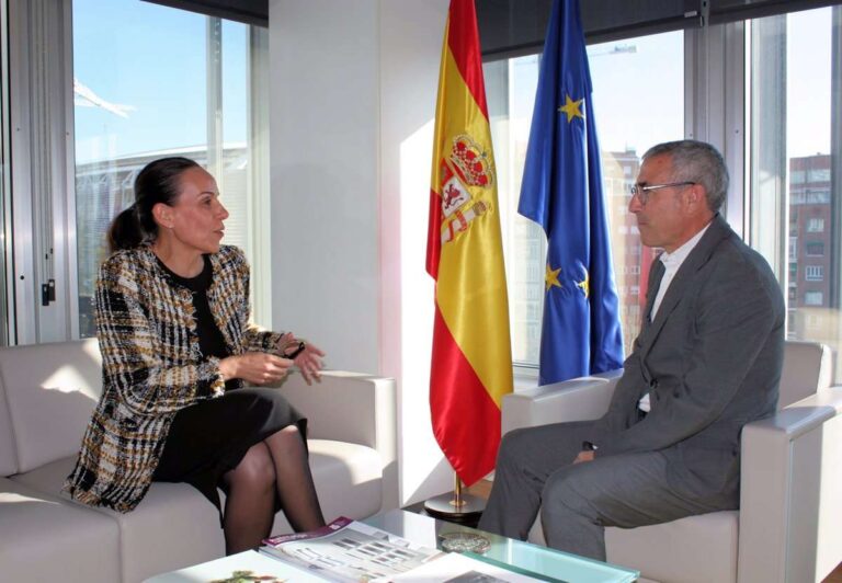 Sepes exhibe al parque empresarial Oretania de Ciudad Real en la feria inmobiliaria que se celebra en Cannes