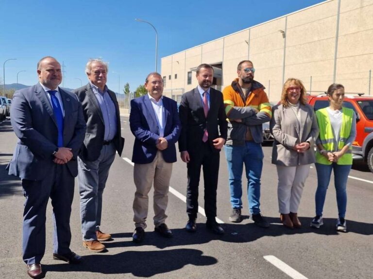 Las obras en el polígono 'Aragonesas' y en el de Sepes de Puertollano terminarán en abril, según Escudero