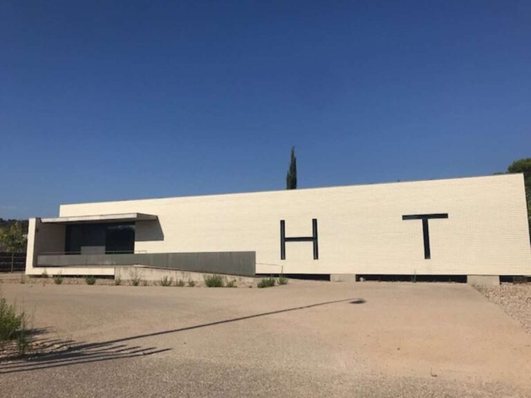 Trasladado al hospital un hombre de 26 años tras sufrir una puñalada en Toledo