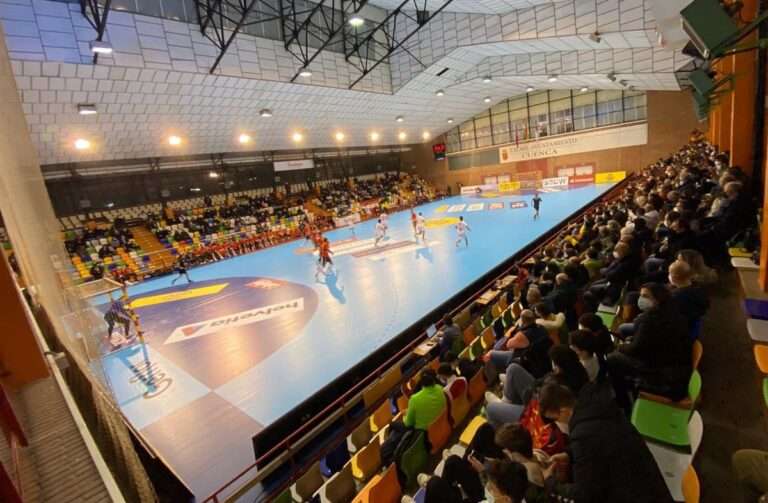 La iluminación de la pista central de El Sargal de Cuenca se renovará para cumplir con las exigencias de la Liga Asobal