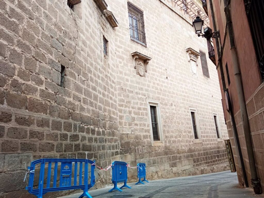Cultura aduce que arreglar fachada de la Catedral de Toledo compete a la Iglesia: "No arreglamos tuberías de catedrales"