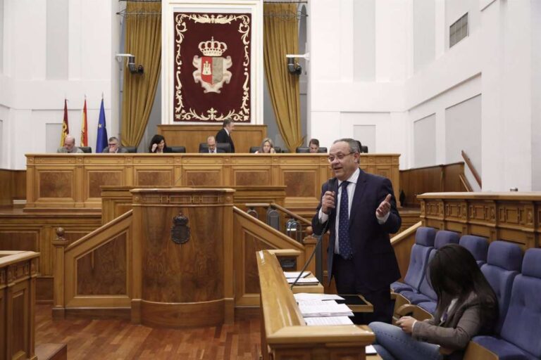 Pleno.- Aprobada la modificación de la Ley de Empleo Público propuesta por el PSOE, que reducirá interinidad