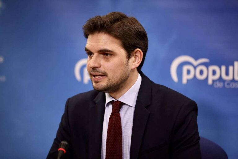 Combatir las listas de espera, bajar impuestos y simplificar burocracia, primeras medidas de PP si llega a gobernar C-LM