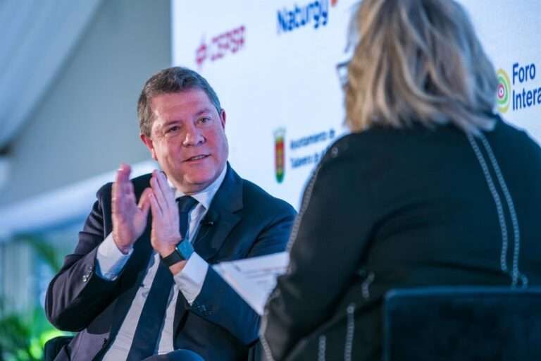 Page cree que las encuestas le van bien pero avisa de que PP y Vox pueden sumar: "Es algo perfectamente posible"