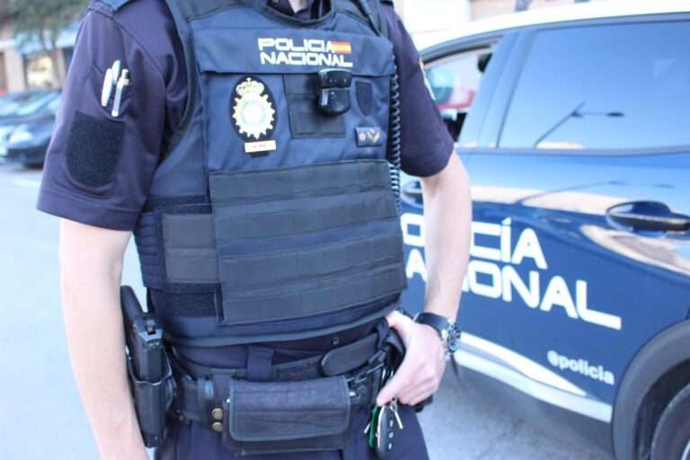 Sucesos.- Buscan a un joven, preso por apuñalar a otro en Toledo, fugado en el traslado a unos juzgados de Madrid