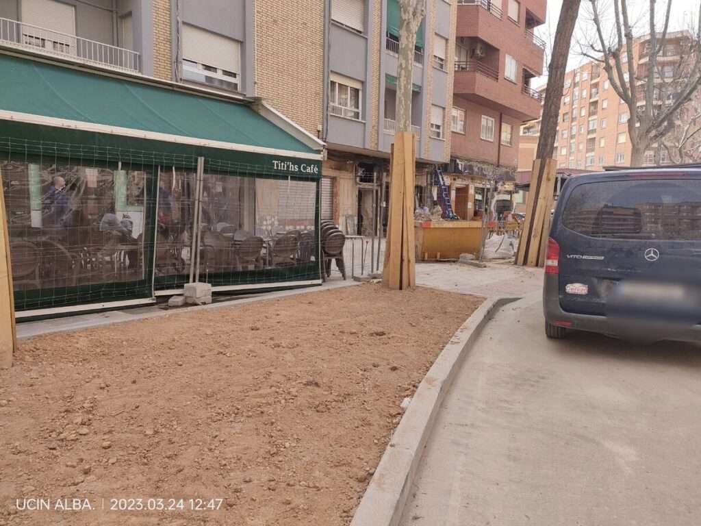 El candidato de UCIN a la alcaldía de Albacete Ricardo Cutanda, se reúne con hosteleros y denuncia incompetencia política en la zona Titi’s 11