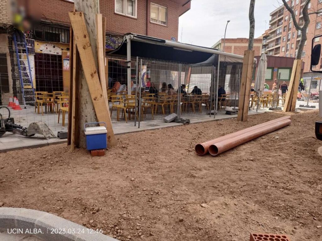 El candidato de UCIN a la alcaldía de Albacete Ricardo Cutanda, se reúne con hosteleros y denuncia incompetencia política en la zona Titi’s 9