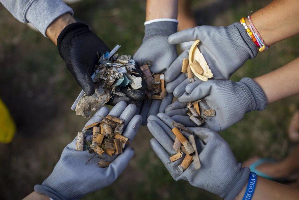 Recogidos 300 kilos de basura en el río Júcar en Cuenca tras la campaña entre Cruz Roja y proyecto Libera