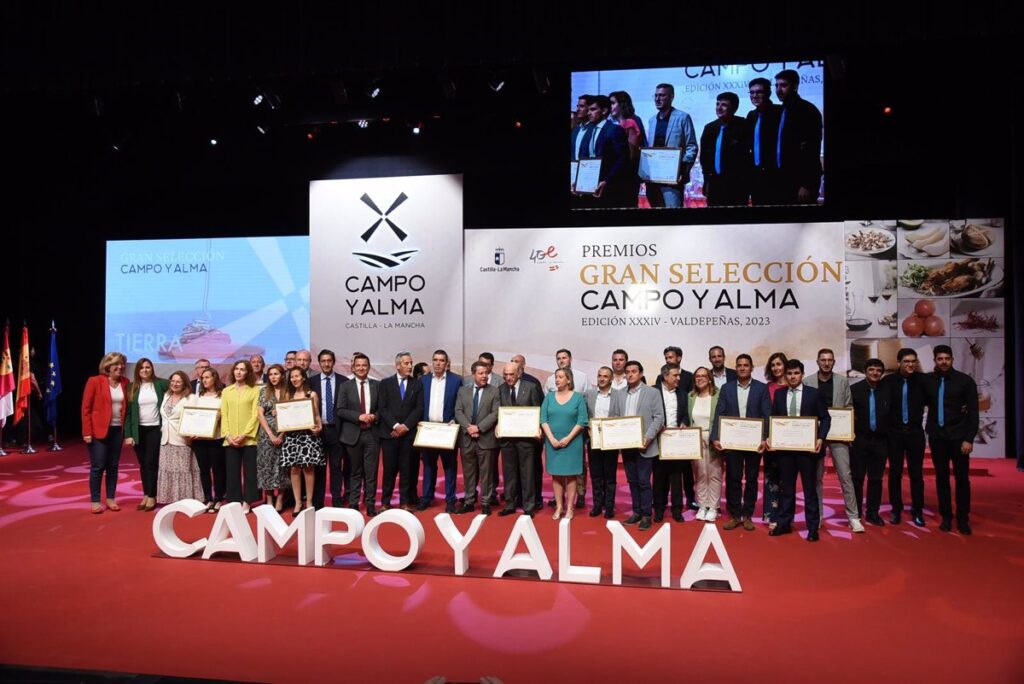 Page asegura que para Gobierno C-LM "el sector primario es lo primero" durante los premios Gran Selección Campo y Alma