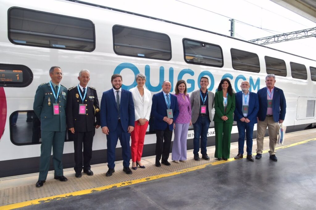 La línea Madrid-Alicante de Ouigo ya hace parada en la estación albaceteña de 'Los Llanos'