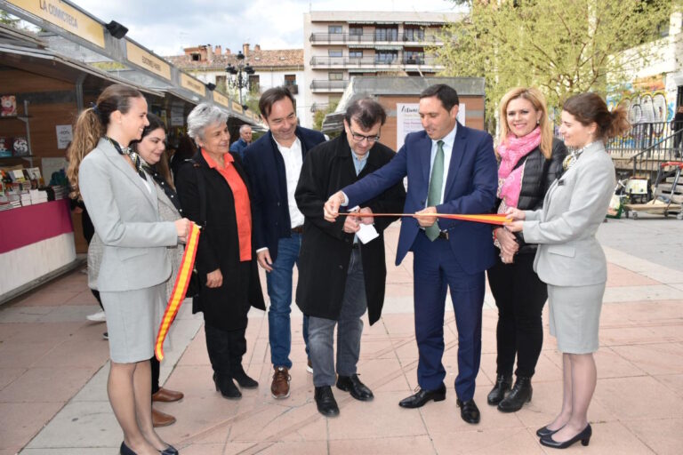 javier cercas inaugura cuenca lee 2023