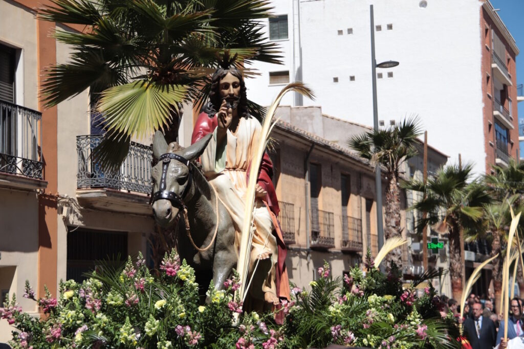 procesion de domingo de ramos en puertollano