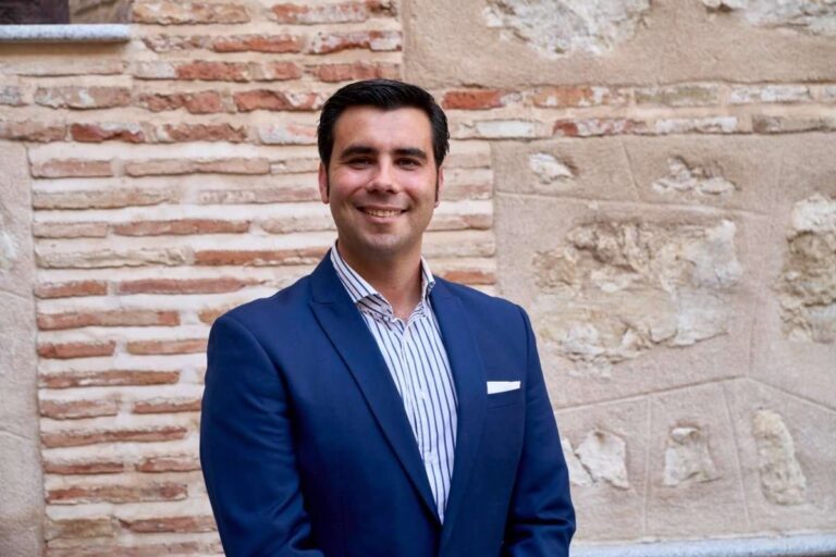 Andrés Martín (PP) aumentará presión policial si es alcalde de Torrijos para intentar poner freno a la ocupación