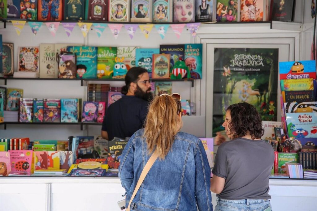 Arranca la Feria del Libro de Toledo, con 50 actividades y con 'Nidos de libros' para fomentar intercambio entre barrios