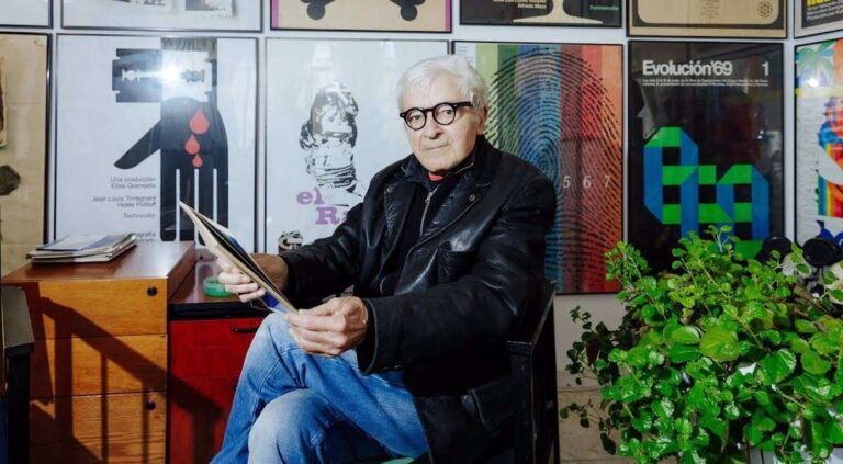 El diseñador gráfico conquense Cruz Novillo, premio Laus d'Honor 2023