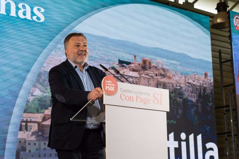 Dolz (PSOE) se marca como objetivo "igualar" a Cenzano, "el mejor alcalde que ha tenido Cuenca"