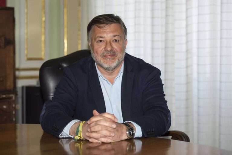 Dolz gana en Cuenca y tendrá que explorar pactos con CNU y la confluencia de izquierdas para mantener Alcaldía