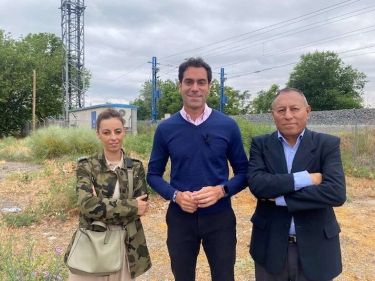 Comendador reclama un tren de mercancías para Toledo y carga contra las "mentiras" de Tolón