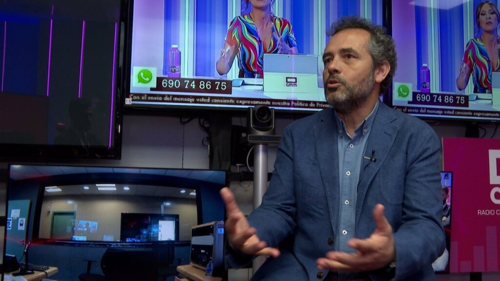 Jesús Espada estrena el podcast 'Por si mañana', conversaciones entre periodistas para dar luz a los retos del oficio
