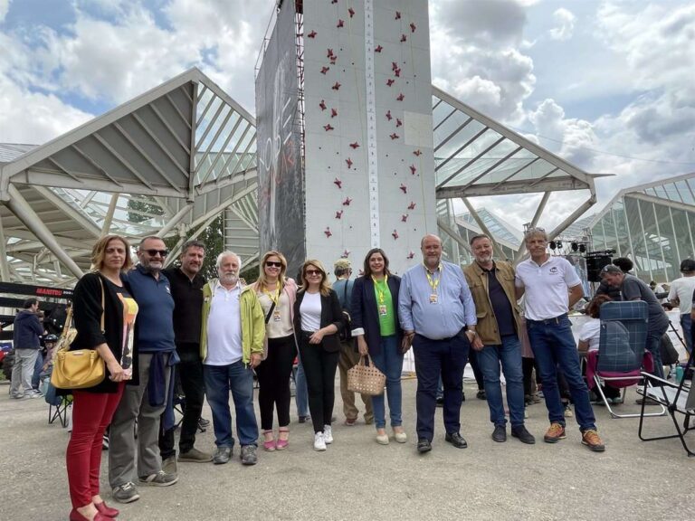 Dolz "continuará" fomentando el deporte "como motor turístico y económico" de Cuenca