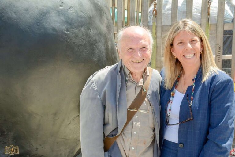 Las cabezas gigantes de Antonio López llegan a Tomelloso