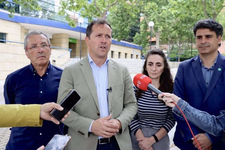 Velázquez (PP) se compromete a abordar "cuanto antes la necesaria" ampliación del Polígono Industrial