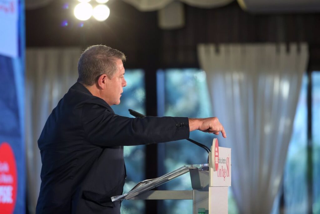 Page pide el voto para el PSOE y no para "los que llegan prometiendo el paraíso pero ya nos llevaron al infierno"