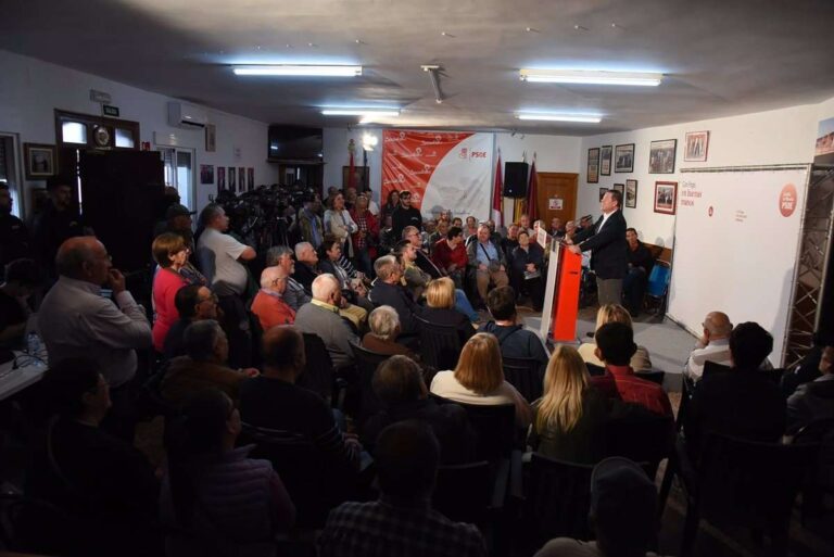 Page reprueba a Picazo y Moreno por aspirar a dos cargos en C-LM y a Núñez por estar "para que gane Feijóo"