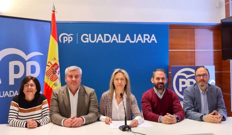 Guarinos (PP) presenta programa de 12 ejes para Guadalajara, "diseñado a pie de calle y centrado en las personas"