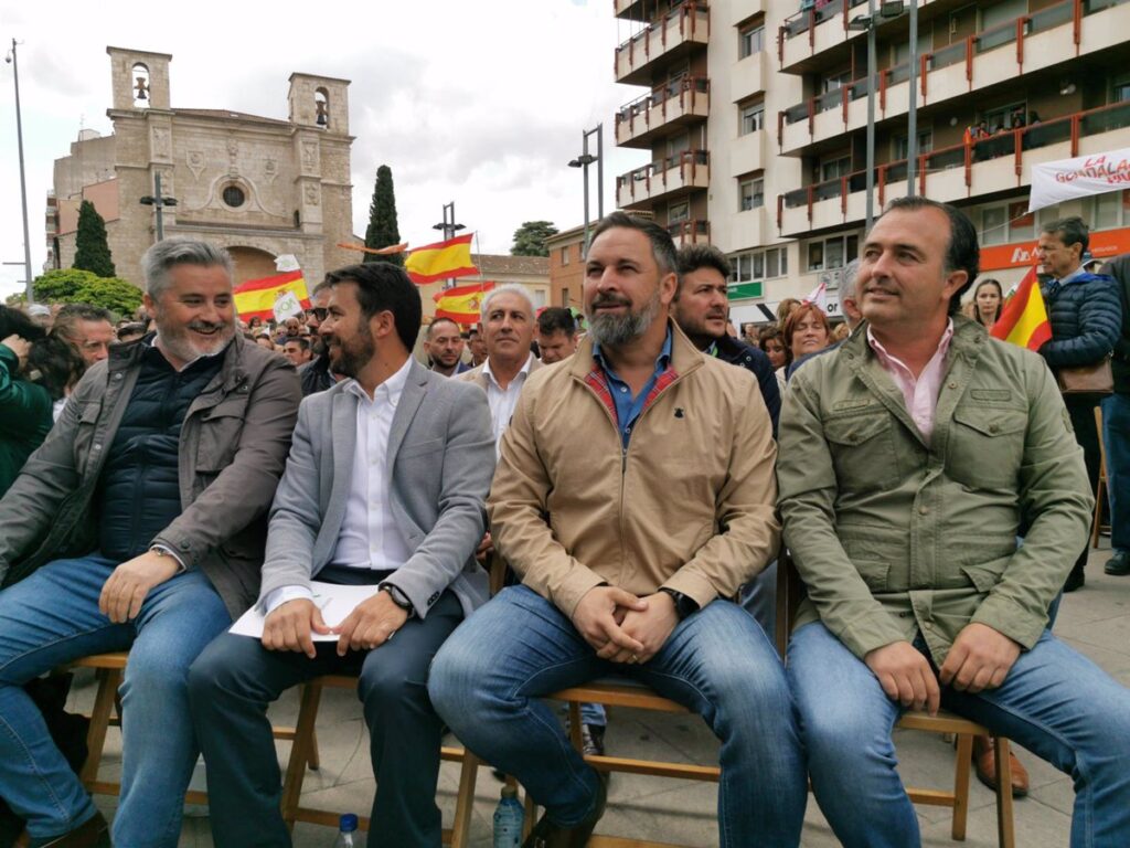 Moreno (Vox) promete una ley antiocupación que "proteja" a los propietarios de viviendas de Castilla-La Mancha